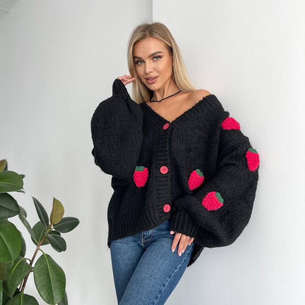 Damen Strickjacke mit verspieltem Erdbeermuster und weiten Ärmeln Stalluxe