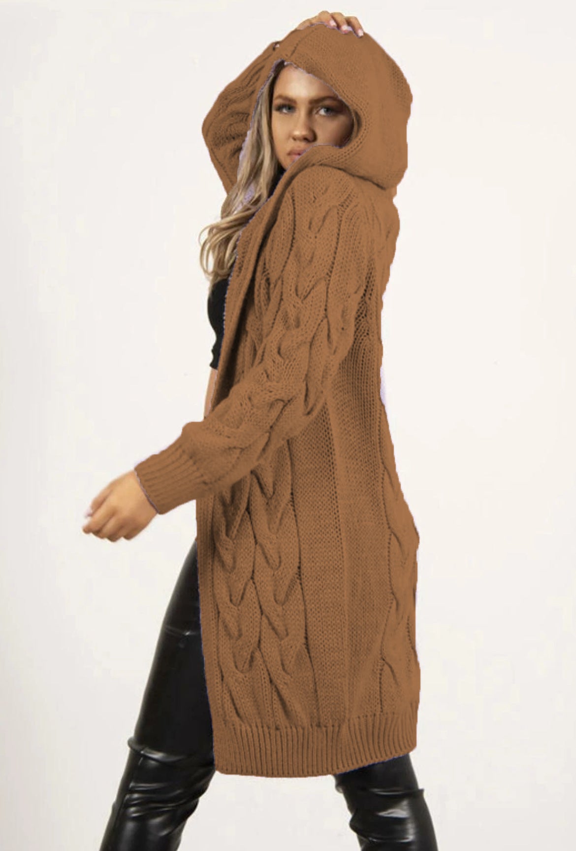 Damen Großer Strickmantel mit Kapuze und aufwendiger Zopfmusterstruktur Stalluxe