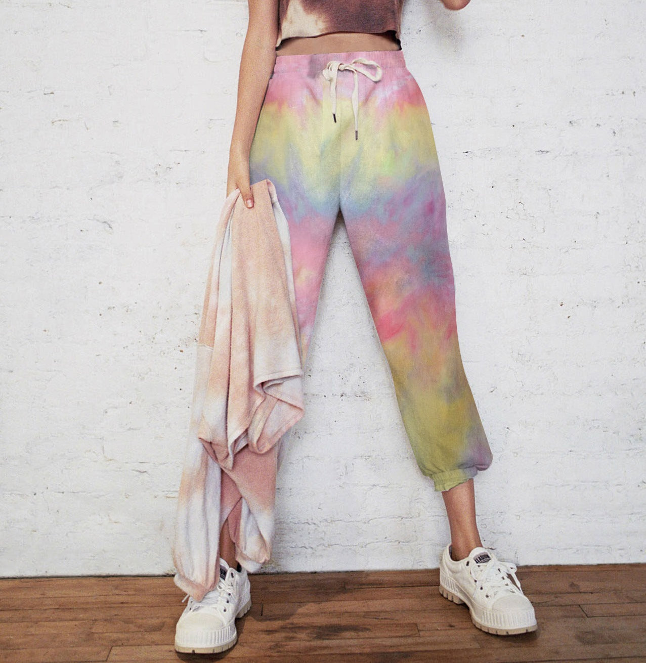 Damen Freizeithose mit buntem Batikdesign und elastischem Bund Stalluxe