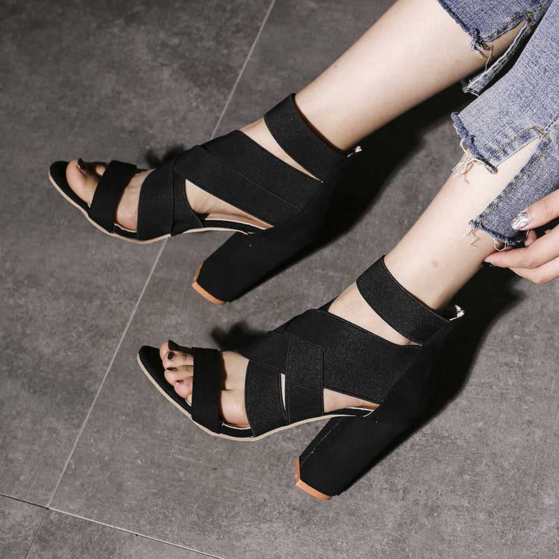 Damen Sandalen mit eleganten Riemen und Blockabsatz Stalluxe