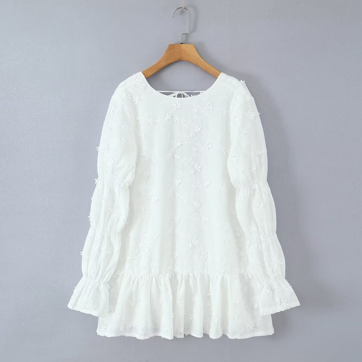 Damen luftiges Sommerkleid mit floralem Stickereidesign und voluminösen Ärmeln Stalluxe