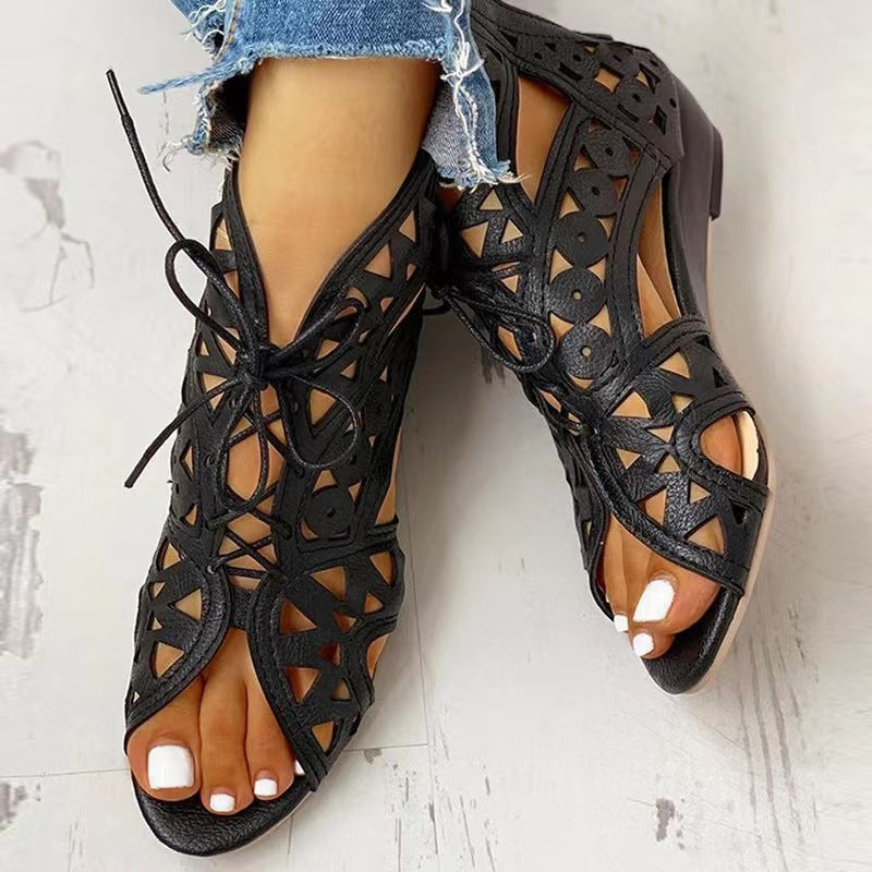 Damen Kunstleder-Sandalen mit Cut-Out-Design und Schnürung Stalluxe