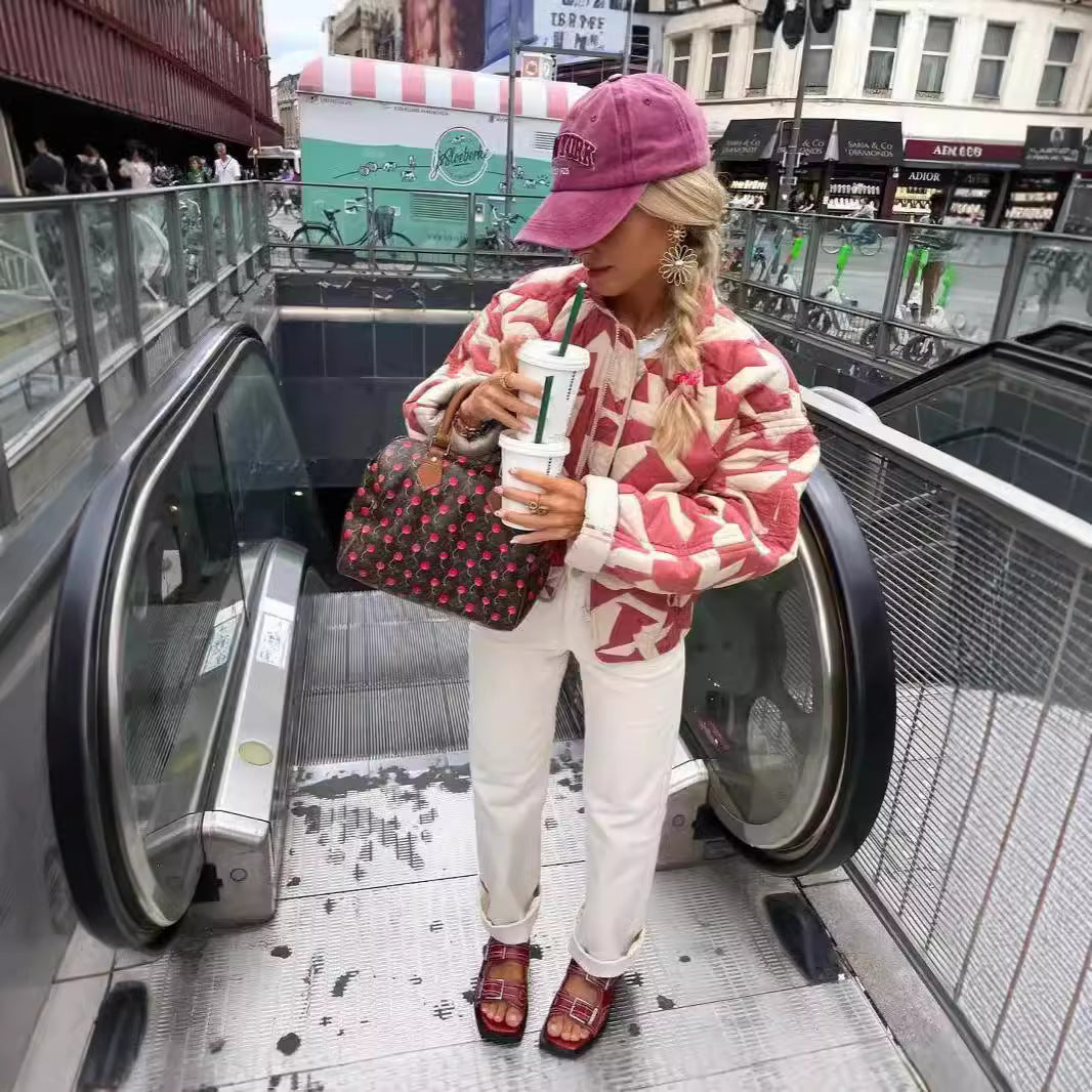 Damen Trendige gepolsterte Jacke im geometrischen Design Stalluxe