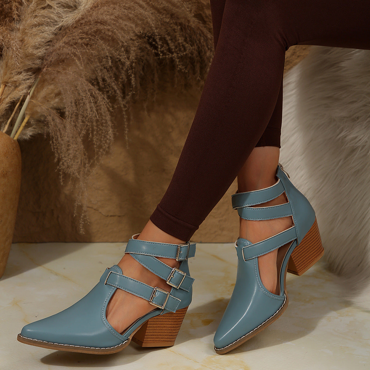 Damen Elegante Ankle Boots mit verstellbaren Riemen Stalluxe