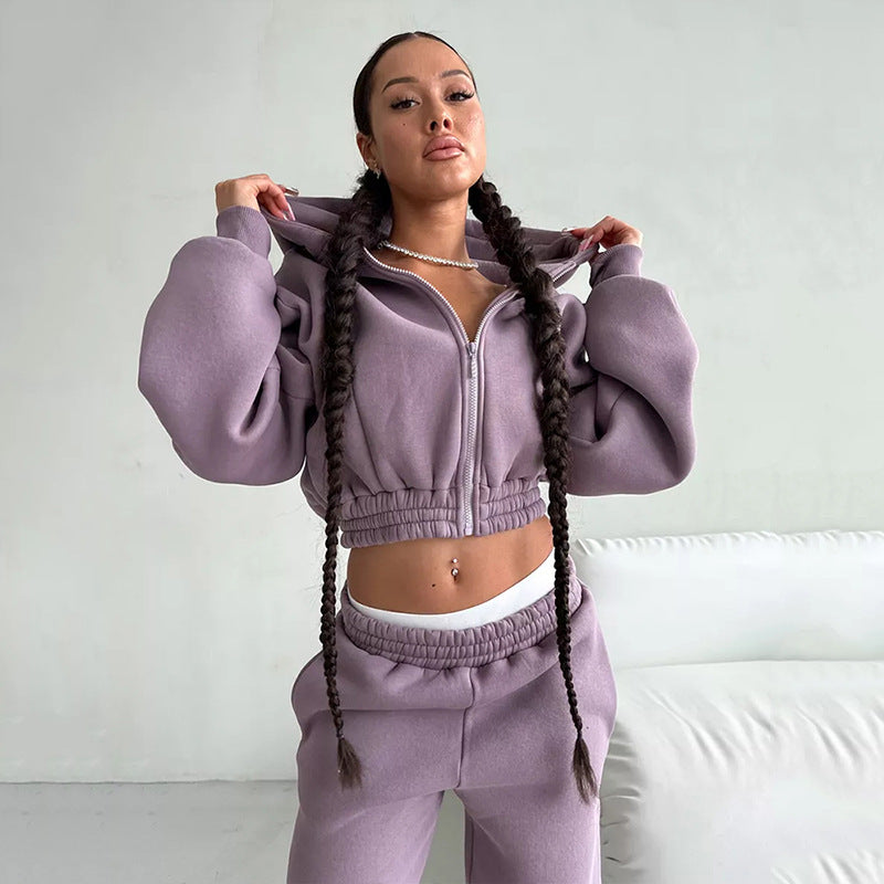Damen modischer Sweatanzug mit voluminösen Ärmeln und hohem Kragen Stalluxe