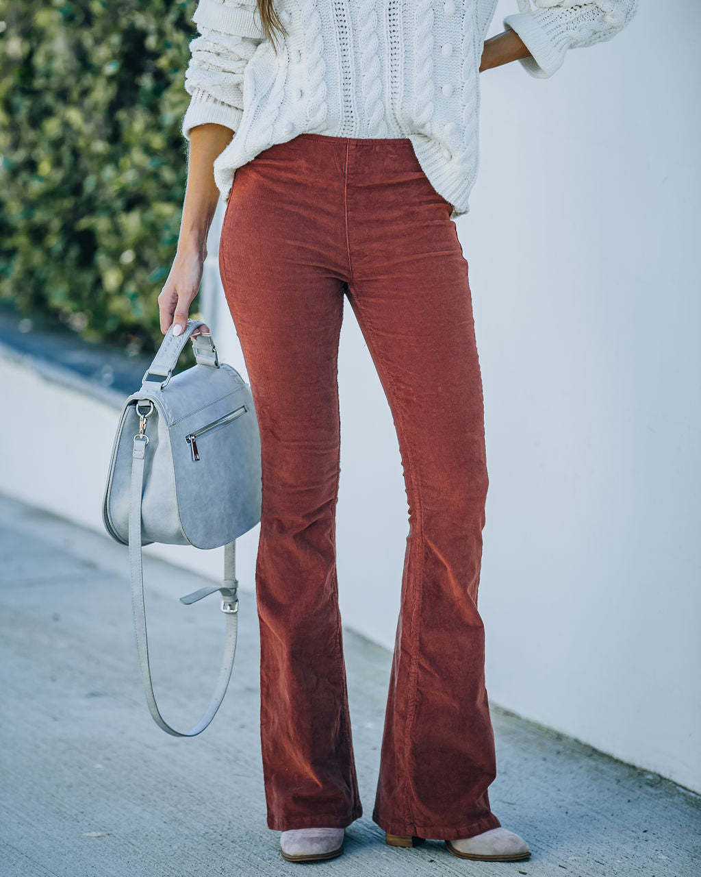 Damen Flared Cordhose mit hohem Bund und weichem Material Stalluxe