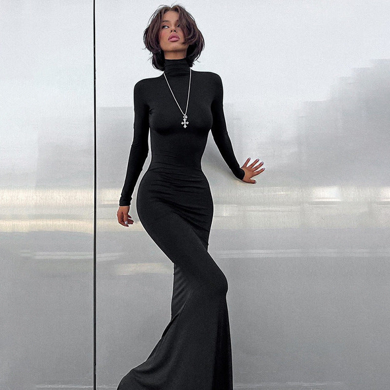 Damen Langarm-Maxikleid mit figurbetontem Schnitt und hohem Kragen Stalluxe