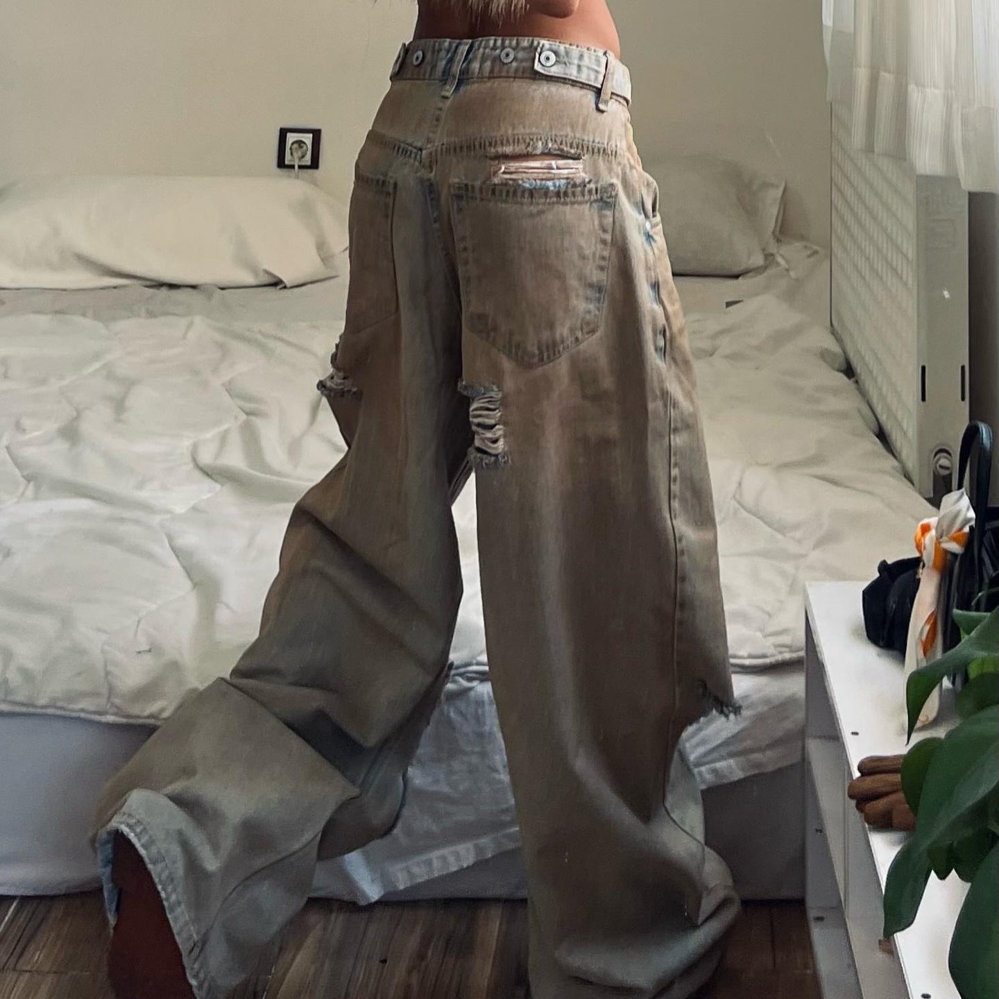 Damen Baggy Jeans mit ausgefranstem Saum und used Look Stalluxe
