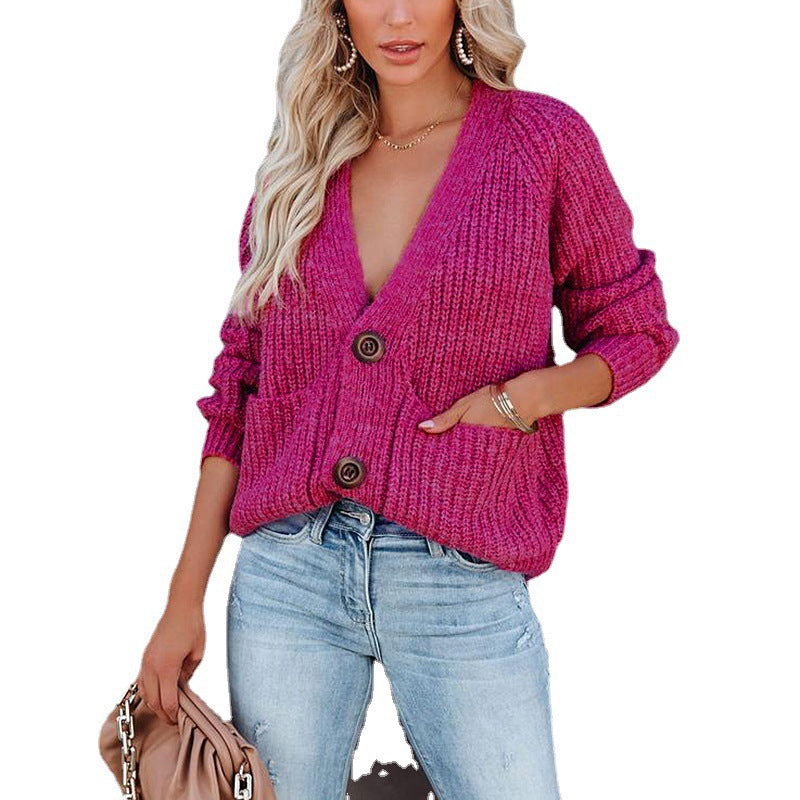 Damen Strickjacke mit tiefem V-Ausschnitt und praktischen Taschen Stalluxe