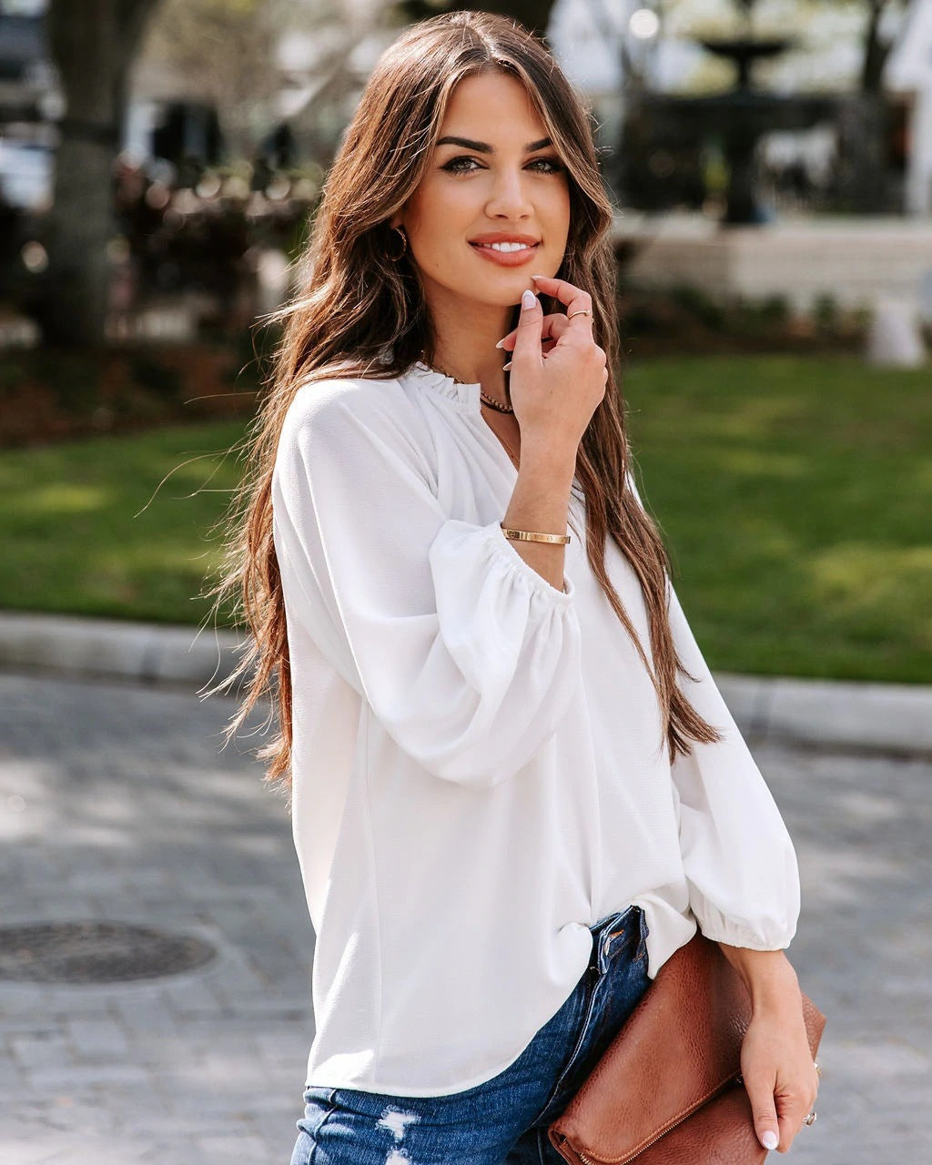 Damen Bluse mit tiefem V-Ausschnitt und eleganten Puffärmeln Stalluxe