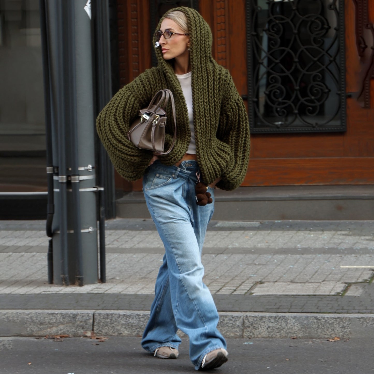 Damen Strickjacke mit oversize Schnitt und Kapuze Stalluxe