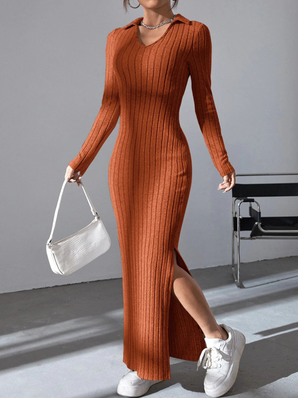 Damen Langärmliges Rippkleid mit Slit und Kragen Stalluxe