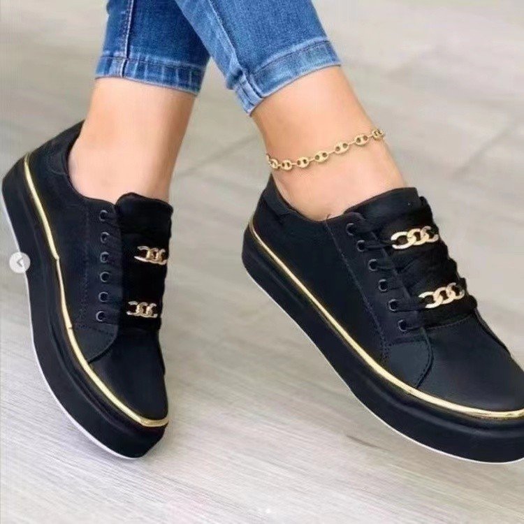 Damen Modische Slip-On Sneakers mit goldenen Akzenten und rutschfester Sohle Stalluxe