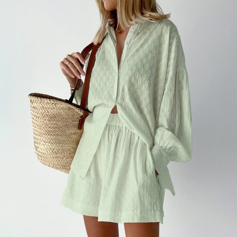 Damen lässiges Oversized Hemd mit Struktur und kurzen Hosen Stalluxe