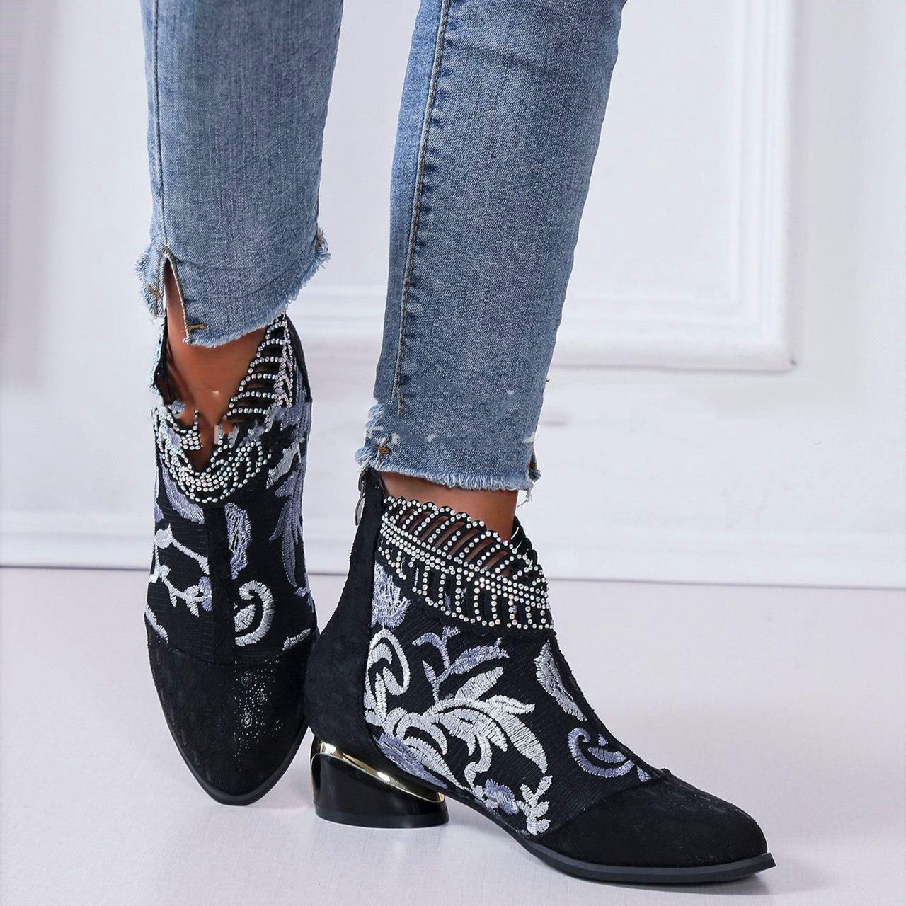 Damen Stiefeletten mit floralem Muster und glanzvollem Blockabsatz Stalluxe