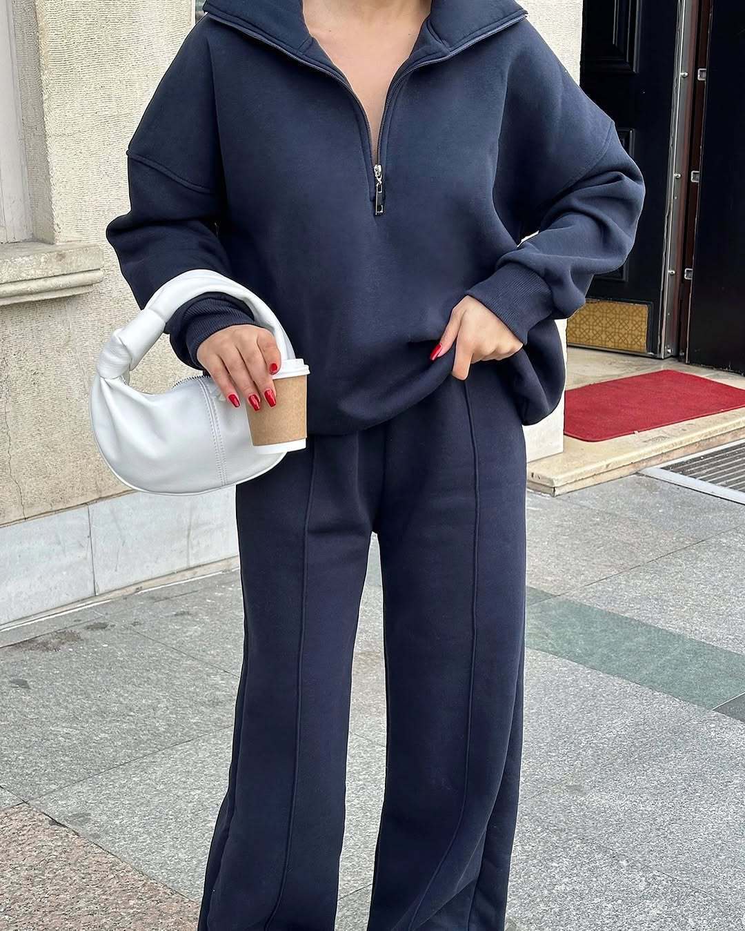 Damen Sportlicher Fleece-Trainingsanzug mit hohem Stehkragen und Reißverschluss Stalluxe