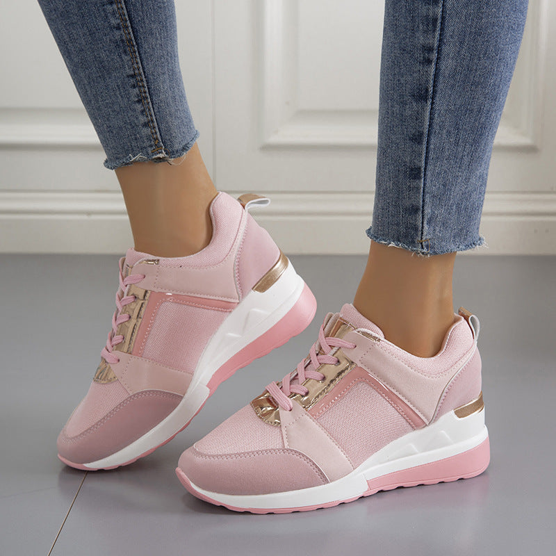 Damen Sportliche Sneakers mit atmungsaktiver Netzstruktur und modischem Metallic-Detail Stalluxe