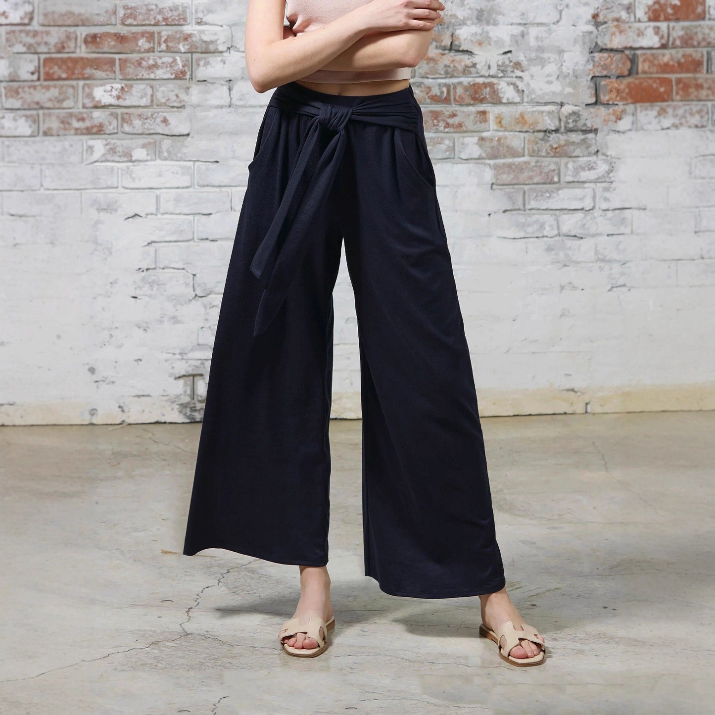 Damen Bequeme und stylische Weite Hose mit Taillengürtel Stalluxe