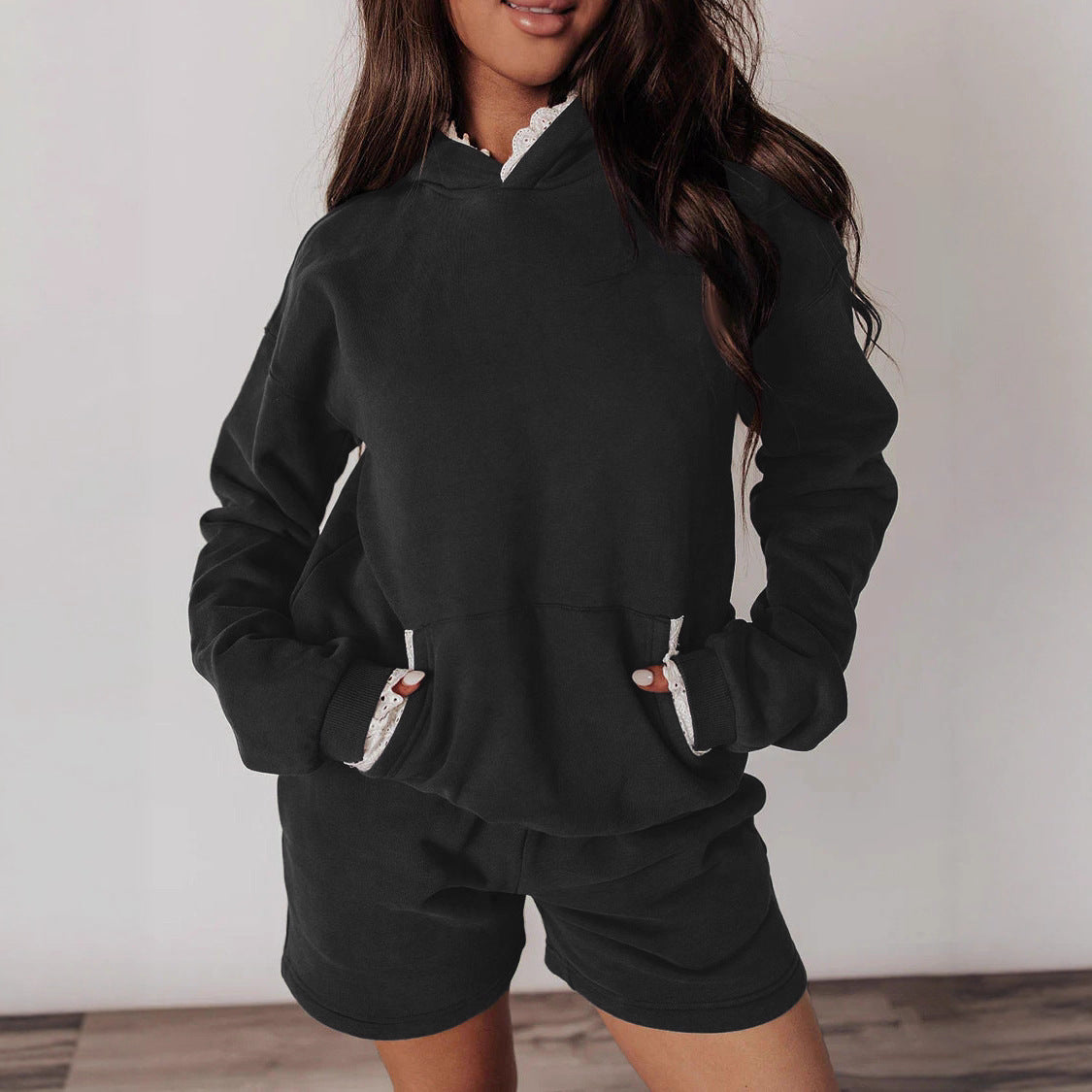 Damen Lässiges Hoodie-Set mit dekorativem Spitzensaum Stalluxe