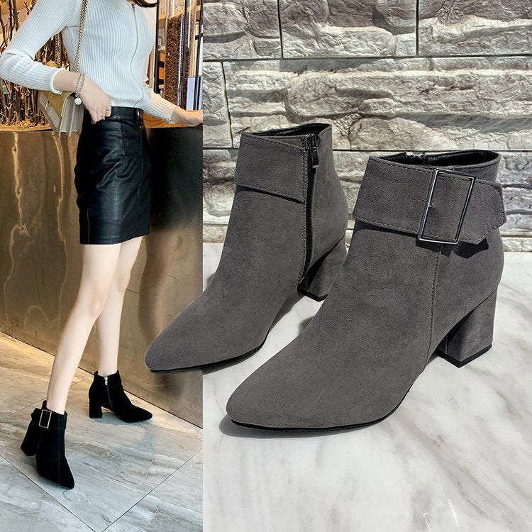 Damen ankle boots mit elegantem Absatz und modischer Schnalle Stalluxe