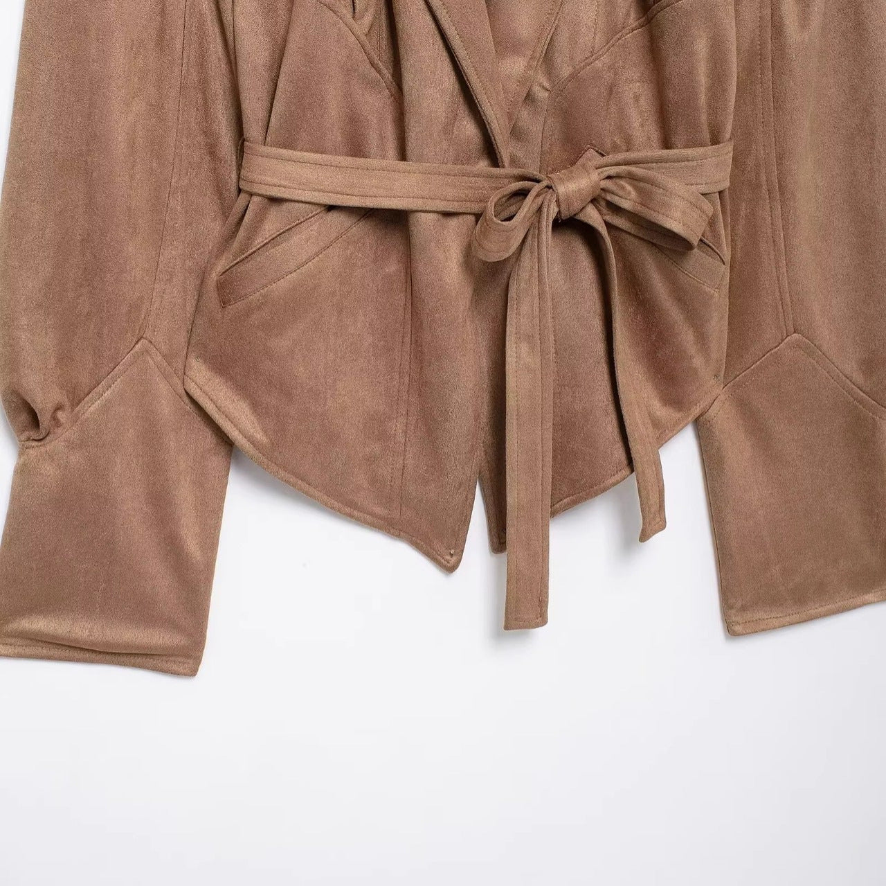Damen Trendige Kunstlederjacke mit modischem Gürtel und raffiniertem Schnitt Stalluxe