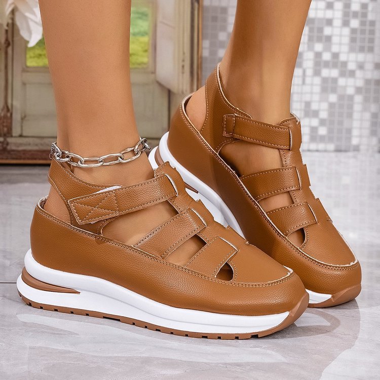 Damen Sportliche Sandalen mit modischem Riemendesign und bequemer Plateausohle Stalluxe