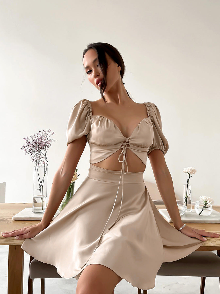 Damen Festliches Minikleid mit tailliertem Schnitt und Puffärmeln Stalluxe