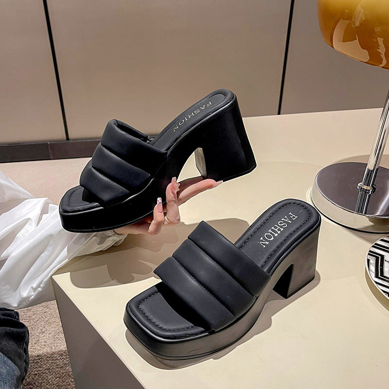 Damen Plateau-Sandalen mit breitem Riemen und modernem Blockabsatz Stalluxe