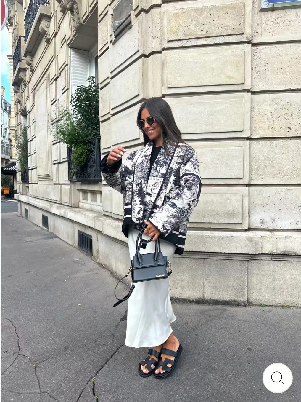 Damen Oversized Steppjacke mit floralem Muster und kontrastierenden Details Stalluxe