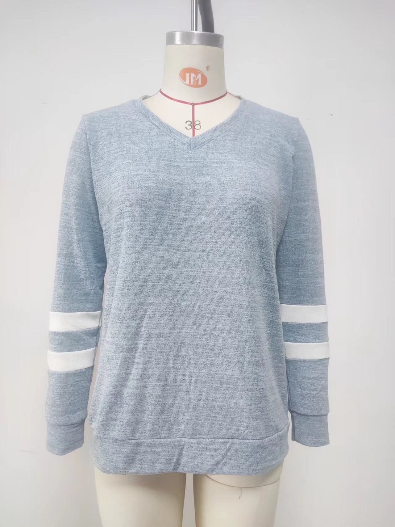 Damen Sportliches Langarmshirt mit V-Ausschnitt und Streifen-Details Stalluxe