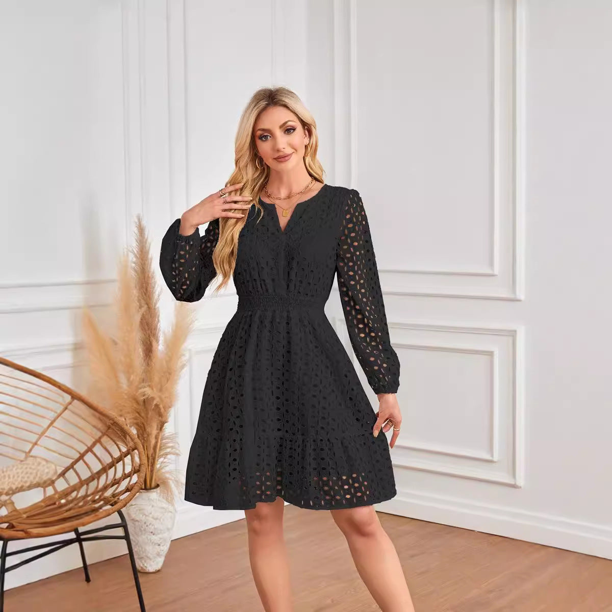 Damen Kleidungsstück mit Lochmuster Stalluxe