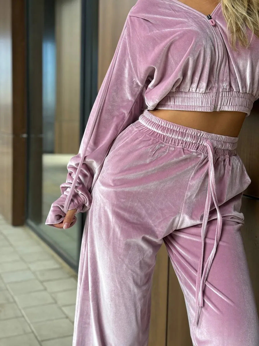 Damen sportlicher Velours Jogginganzug mit lässiger Kapuze und praktischen Taschen Stalluxe