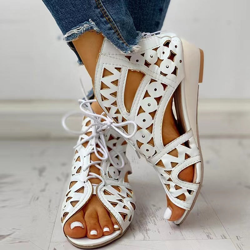 Damen Kunstleder-Sandalen mit Cut-Out-Design und Schnürung Stalluxe