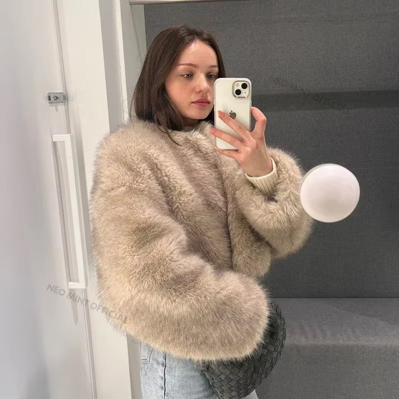 Damen Kuschelige Kunstpelzjacke mit offenem Schnitt Stalluxe