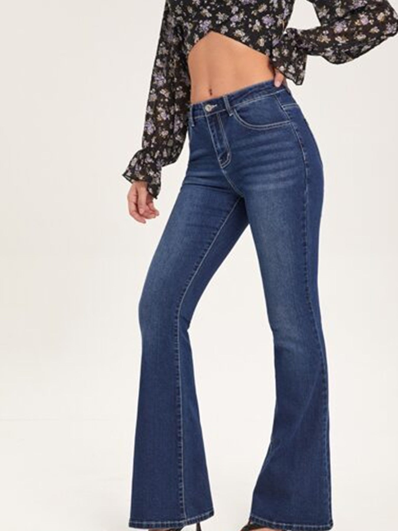 Damen Bootcut Jeans mit verschlissenen Details und hohem Bund Stalluxe