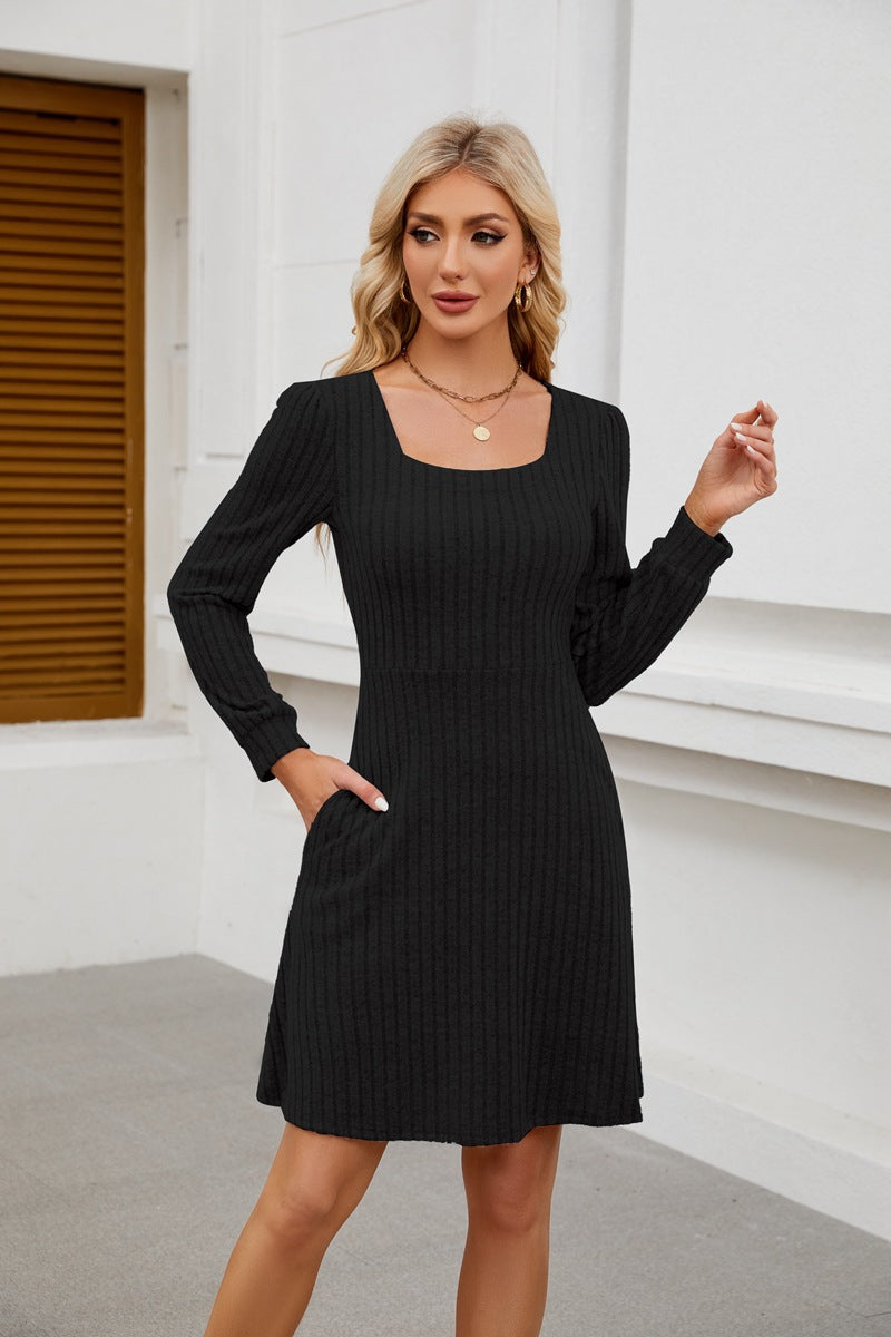 Damen Strickkleid mit Quadrat-Auschnitt und Taschen Stalluxe