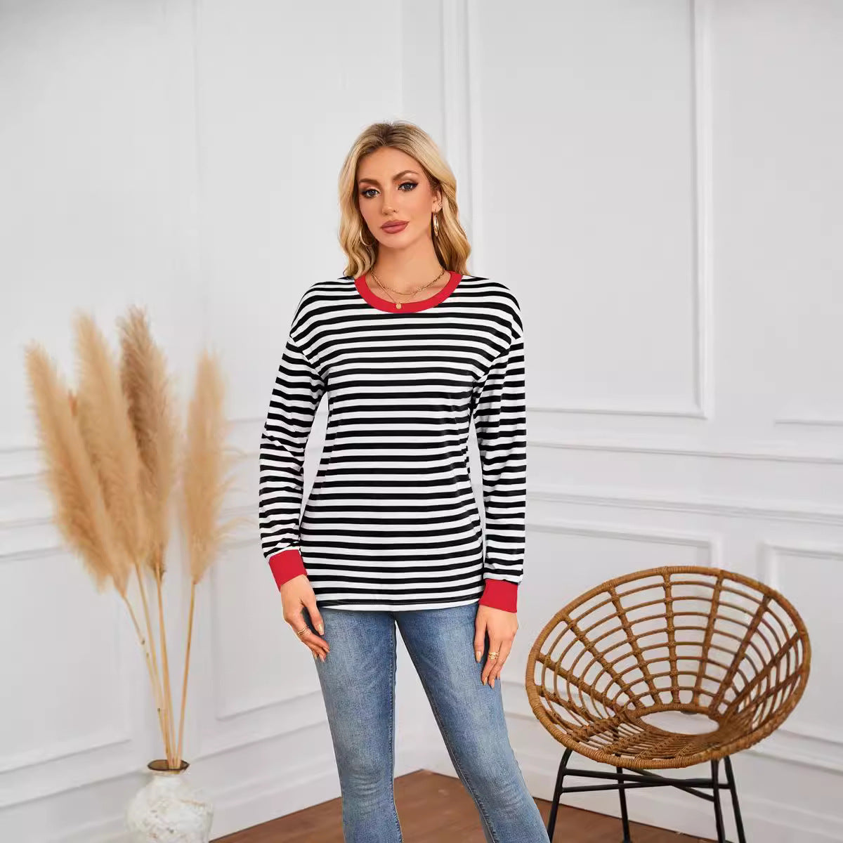 Damen gestreiftes Langarmshirt mit Rundhalsausschnitt Stalluxe