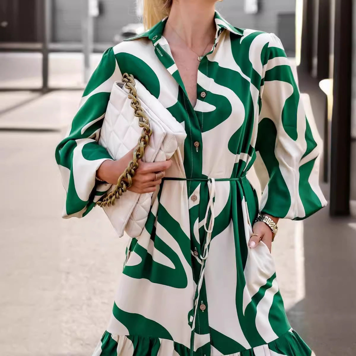 Damen Maxikleid im modischen Schwungdesign Stalluxe