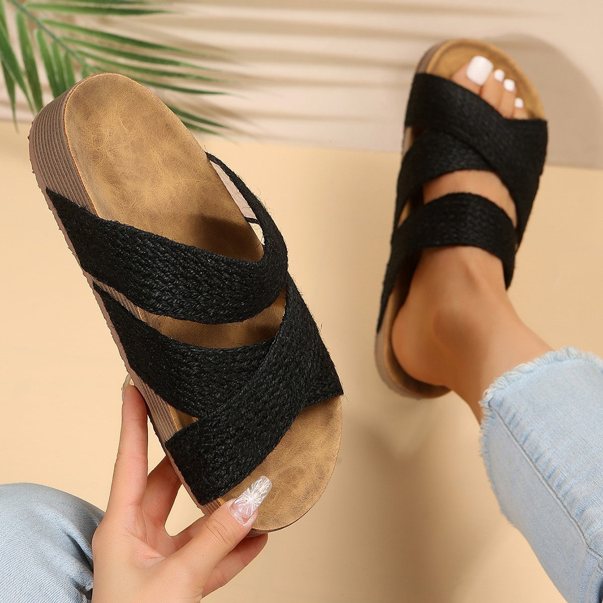 Damen Komfortable Wedge-Pantoletten mit eleganten geflochtenen Elementen Stalluxe