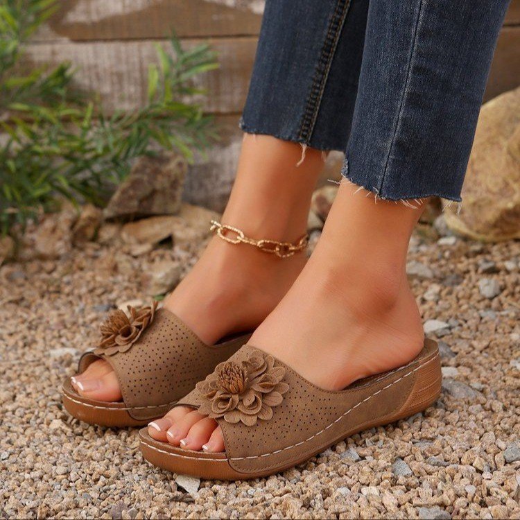 Damen modische Zehentrenner-Sandalen mit floralem Design und ergonomischem Komfort Stalluxe