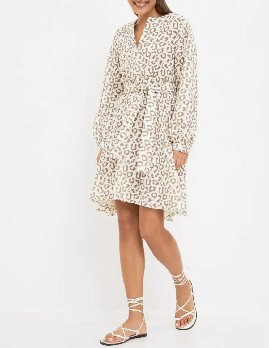 Damen Freizeitkleid mit taillierbarem Gürtel und eleganten Rüschendetails Stalluxe