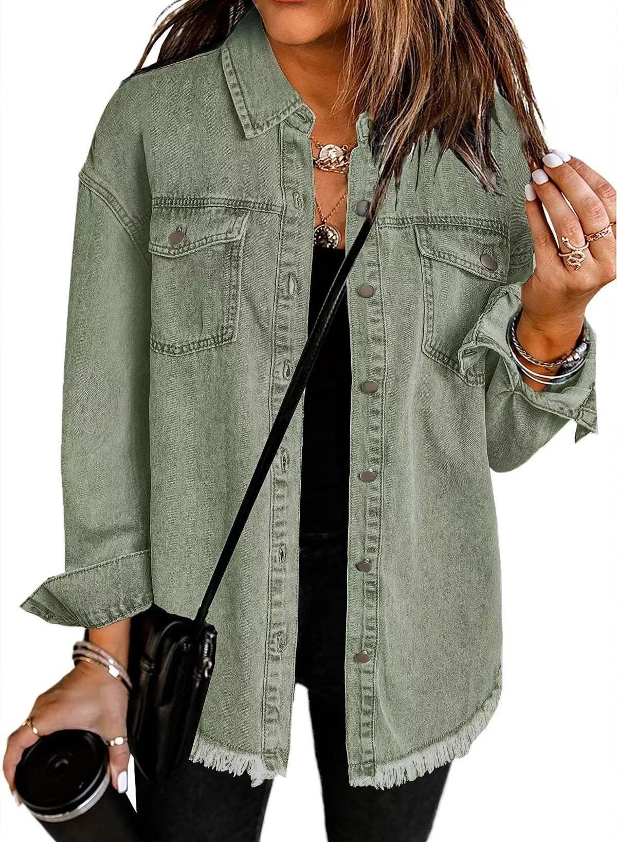 Damen lässige Jeansjacke mit fransigen Säumen und aufgesetzten Taschen Stalluxe
