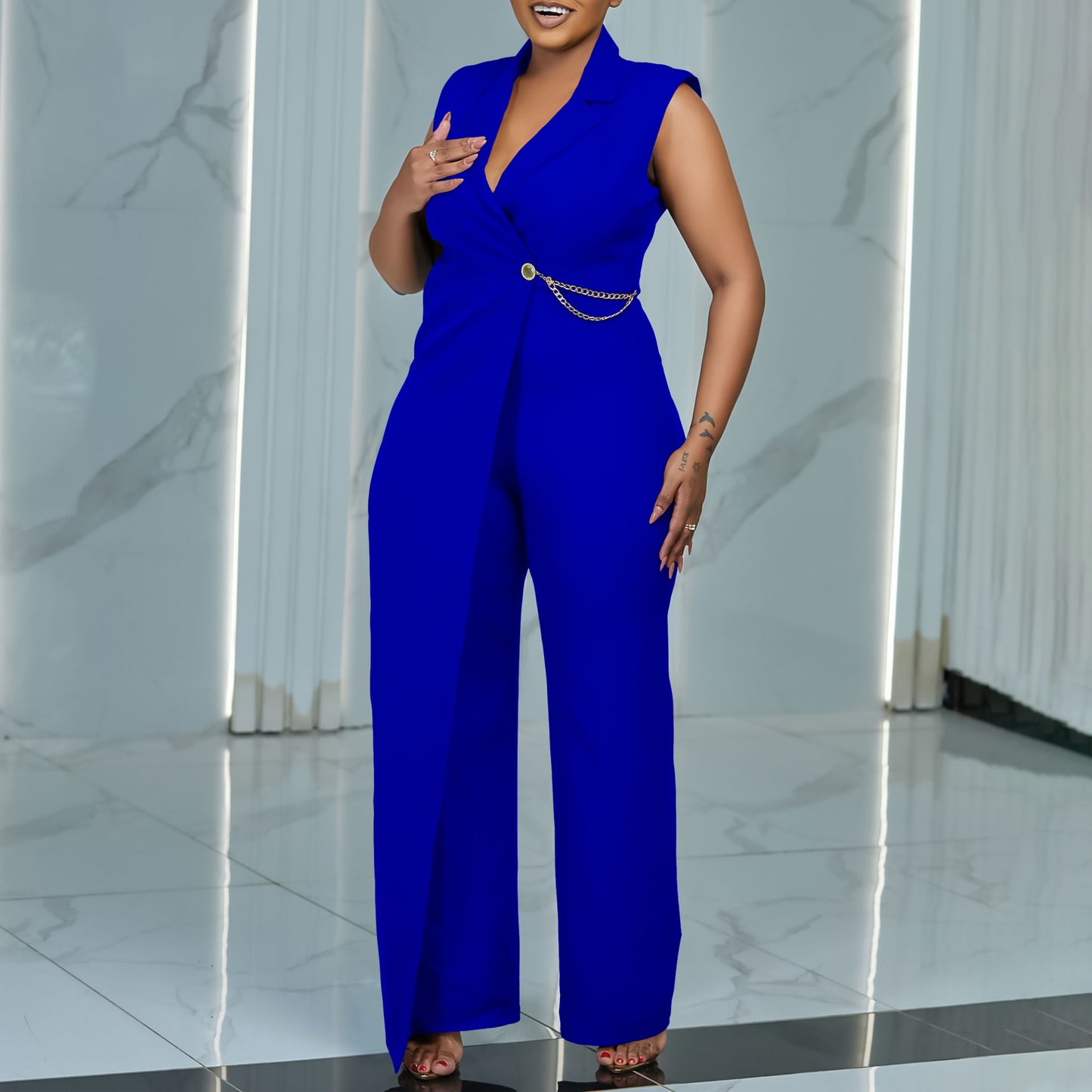 Damen Stylischer Jumpsuit mit eleganter Drapierung und seitlichem Glitzerakzent Stalluxe