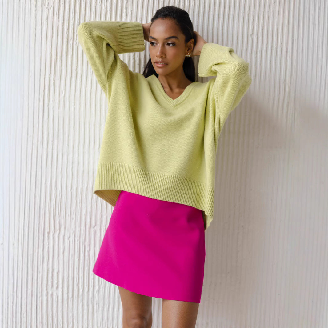 Damen Viskose-Pullover mit tiefem V-Ausschnitt und breiten Bündchen Stalluxe