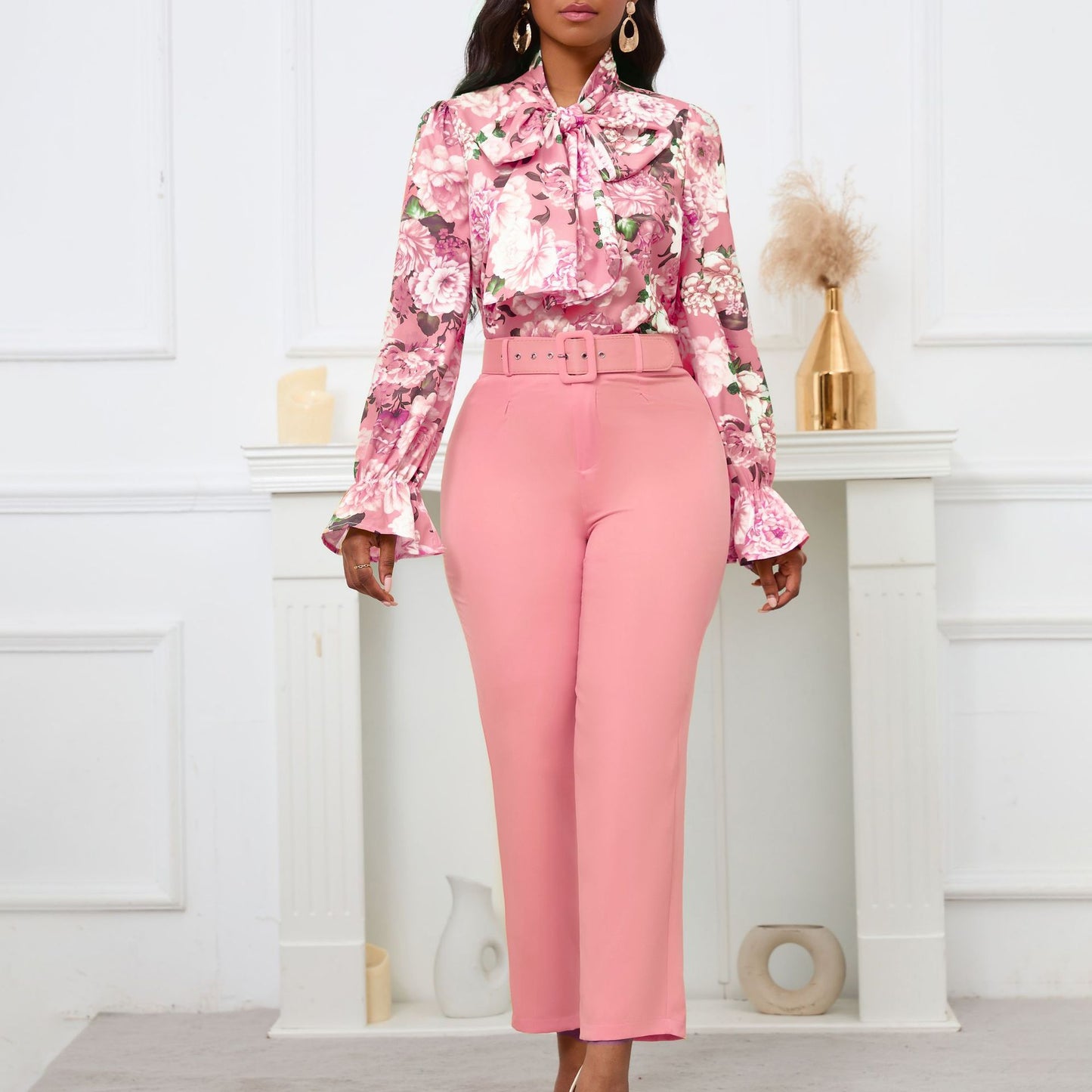Damen elegante Bluse mit Rüschendetails und passender Hose Stalluxe
