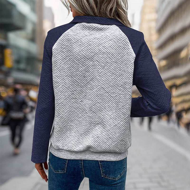 Damen lässiger Pullover mit strukturiertem Design und funktioneller Kapuze Stalluxe