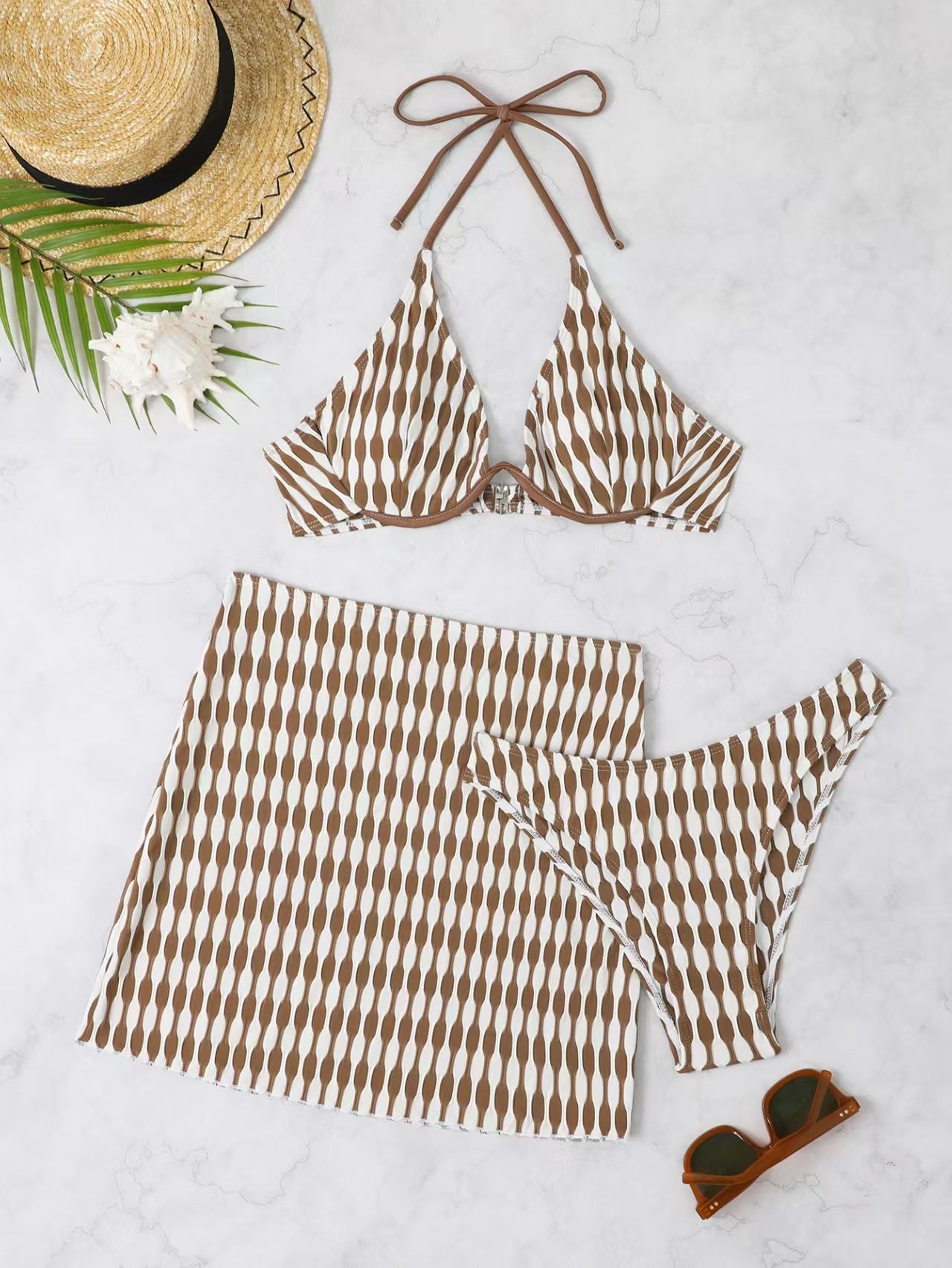 Damen Triangel-Bikini mit modischem Rock und auffälligem Muster Stalluxe