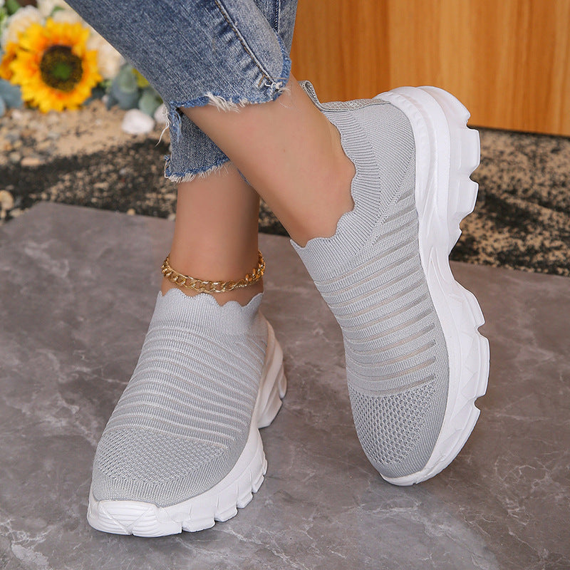 Damen sportliche Slip-On Sneakers mit elastischem Strickoberteil und rutschfester Sohle Stalluxe