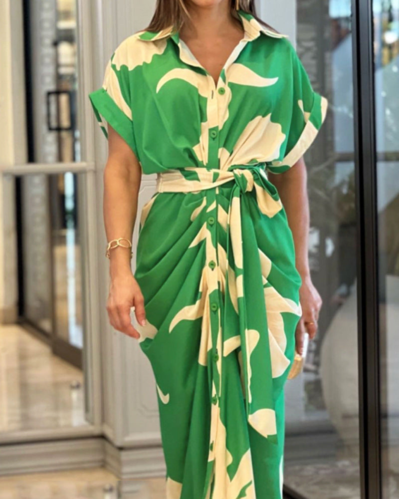 Damen Hemdblusenkleid mit floralem Wickeldesign und Taillengürtel Stalluxe