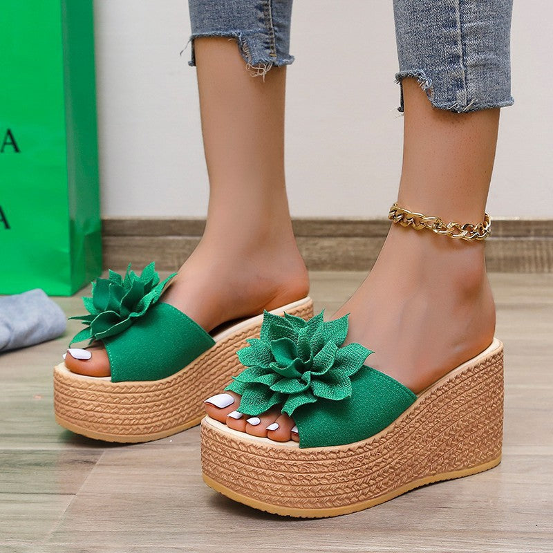 Damen Plateausandalen mit floralem Dekor und rutschfester Sohle Stalluxe